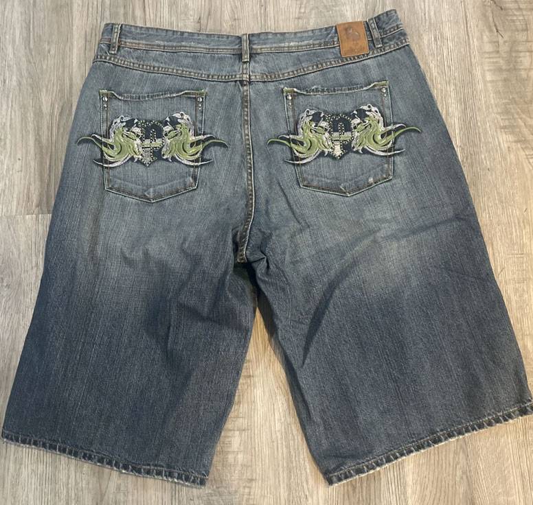 Men Vintage Pelle Pelle Hip Hop Studded Embroidered Jean Shorts